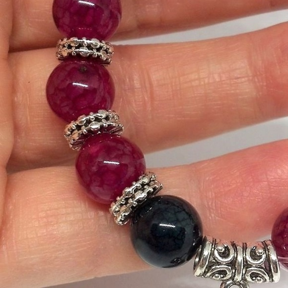 Natural Agate Charm Stretch Bracelet - Picture 4 of 5